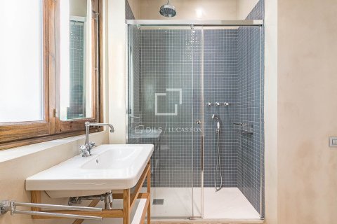 Apartment for sale in Barcelona, Spain 2 bedrooms, 87 sq.m. No. 164315 - photo 28