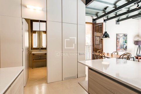 Apartment for sale in Barcelona, Spain 2 bedrooms, 87 sq.m. No. 164315 - photo 14