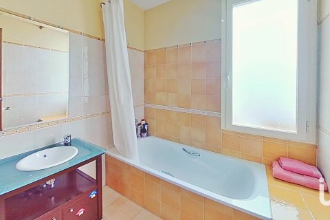 Продажа дома в Сакс, Аликанте, Испания 3 спальни, 253м2 №153795 - фото 13