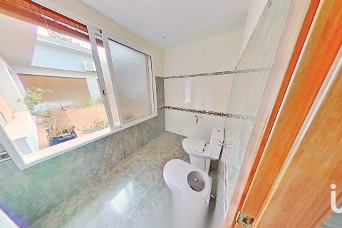 Продажа дома в Сакс, Аликанте, Испания 3 спальни, 253м2 №153795 - фото 17