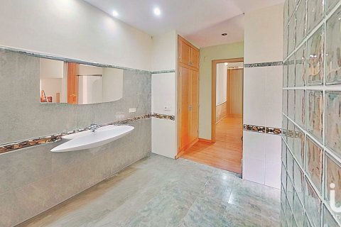 Продажа дома в Сакс, Аликанте, Испания 3 спальни, 253м2 №153795 - фото 24