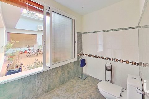 Продажа дома в Сакс, Аликанте, Испания 3 спальни, 253м2 №153795 - фото 23