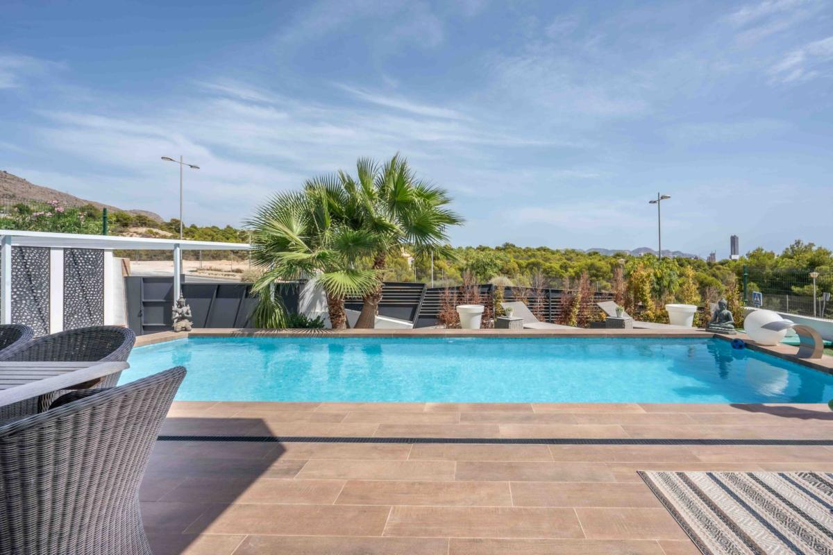 Villa in Finestrat, Alicante, Spain 2 bedrooms, 158 sq.m. No. 80731