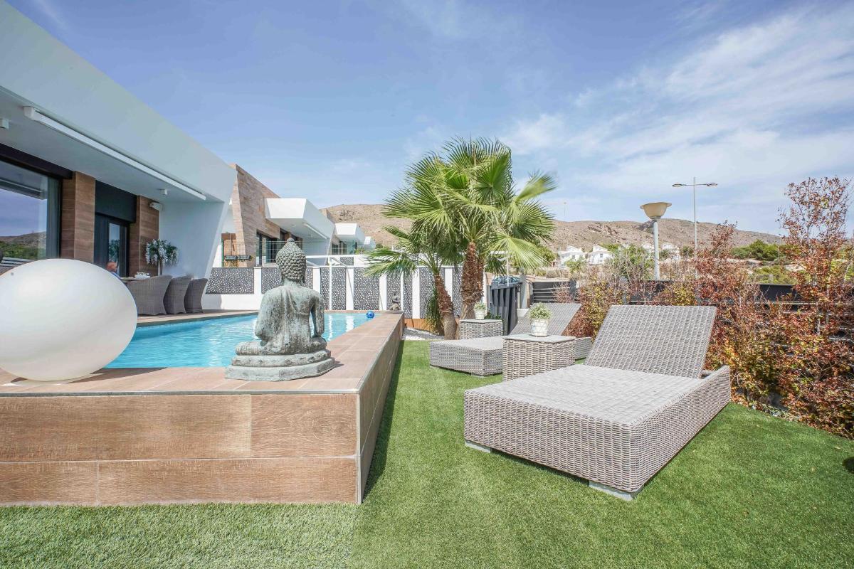 Villa in Finestrat, Alicante, Spain 2 bedrooms, 158 sq.m. No. 80731