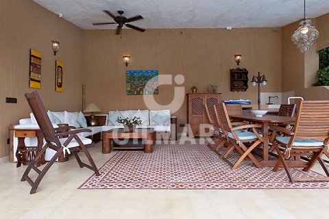 Villa for sale Boadilla del Monte, Madrid, Spain 6 bedrooms, 532.54 sq.m. No. 107542 - photo 2