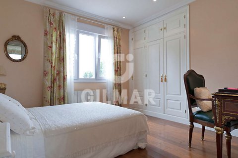 Villa for sale Boadilla del Monte, Madrid, Spain 6 bedrooms, 532.54 sq.m. No. 107542 - photo 24