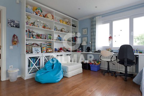 Villa for sale Boadilla del Monte, Madrid, Spain 6 bedrooms, 532.54 sq.m. No. 107542 - photo 22