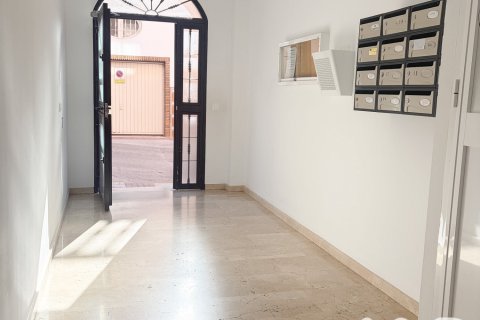 Apartment for sale in Alhaurin el Grande, Malaga, Spain 4 bedrooms, 120 sq.m. No. 172407 - photo 24