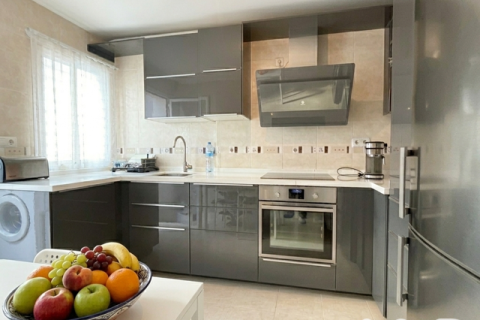 Apartment for sale in Alhaurin el Grande, Malaga, Spain 4 bedrooms, 120 sq.m. No. 172407 - photo 16