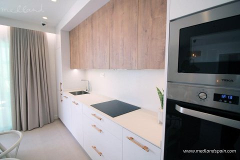 Продажа квартиры Торре-де-ла-Орадада, Аликанте, Испания 2 спальни, 75м2 №139668 - фото 4