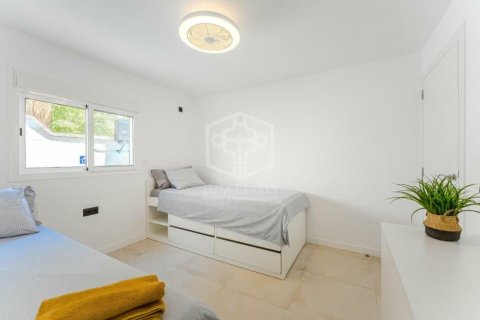 Huvila myytävänä Adeje, Tenerife, Espanja, 5 makuuhuonetta, 248 m2 No. 133239 - kuva 14