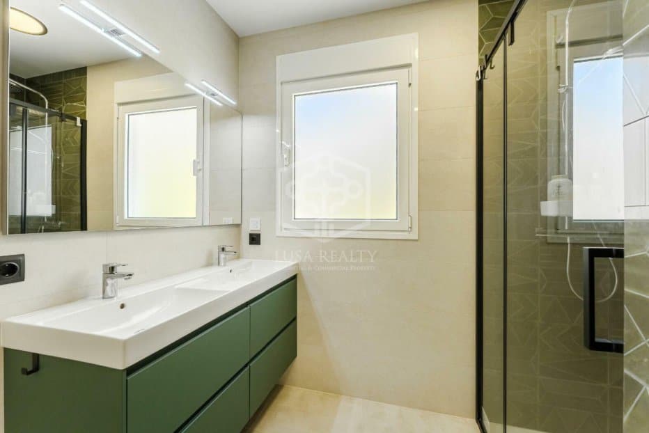 Villa in Adeje, Tenerife, Spanien 5 Schlafzimmer, 248 m2 Nr. 133239