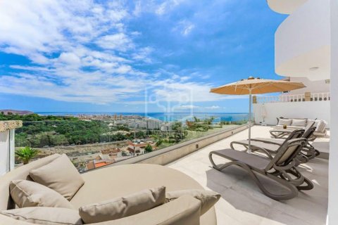 Huvila myytävänä Adeje, Tenerife, Espanja, 5 makuuhuonetta, 248 m2 No. 133239 - kuva 1