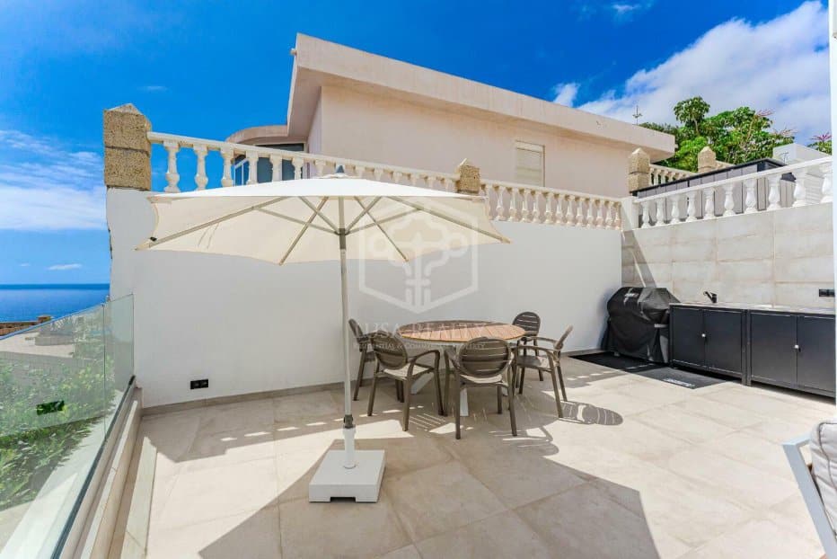 Villa in Adeje, Tenerife, Spanien 5 Schlafzimmer, 248 m2 Nr. 133239