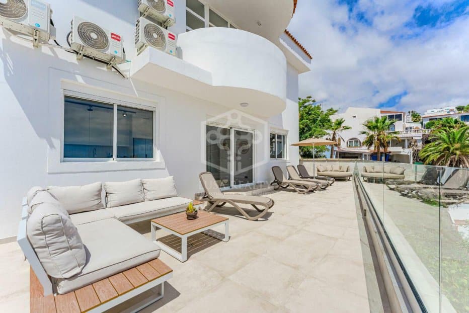 Villa in Adeje, Tenerife, Spanien 5 Schlafzimmer, 248 m2 Nr. 133239