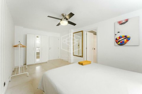 Huvila myytävänä Adeje, Tenerife, Espanja, 5 makuuhuonetta, 248 m2 No. 133239 - kuva 17