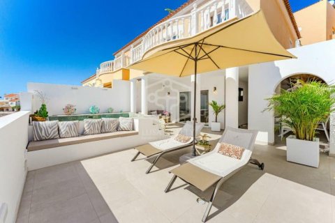 Villa in vendita Adeje, Tenerife, Spagna 3 camere da letto, 294 mq. N° 133240 - foto 4