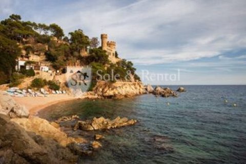 Komerciāls īpašums pārdošanā Lloret de Mar, Girona, Spānijā 3 istabas, 500 m2 Nr. 166452 - attēls 4