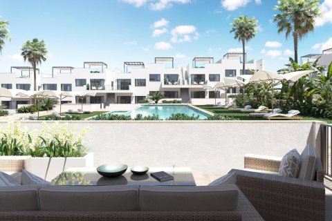 Bungalow w Torrevieja, Alicante, Hiszpania 2 sypialnie, 69 mkw. nr 171831 – zdjęcie 8