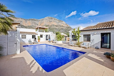 House for sale in Javea, Alicante, Spain 6 bedrooms, 419 sq.m. No. 156759 - photo 16
