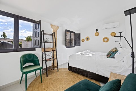 House for sale in Javea, Alicante, Spain 6 bedrooms, 419 sq.m. No. 156759 - photo 24