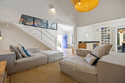 House for sale in Javea, Alicante, Spain 6 bedrooms, 419 sq.m. No. 156759 - photo 2