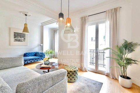 Apartamento en Madrid, España 1 dormitorio, 104 m2 No. 156765