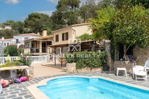 Māja Lloret de Mar, Girona, Spānijā 4 istabas, 205 m2 Nr. 177261