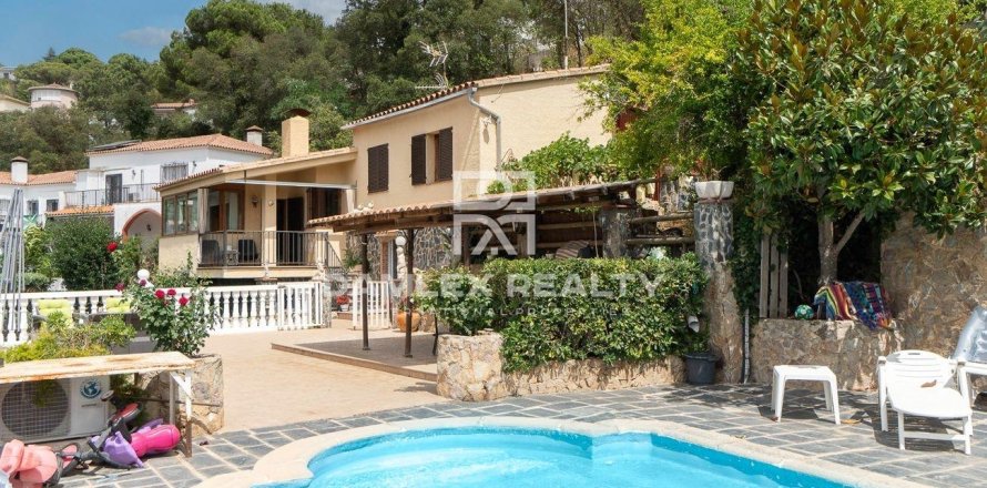 Māja Lloret de Mar, Girona, Spānijā 4 istabas, 205 m2 Nr. 177261