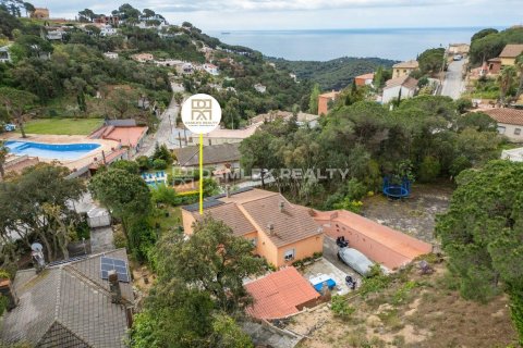 Villa à Lloret de Mar, Girona, Espagne 3 chambres, 115 m2 No. 177260