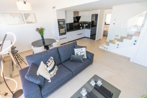 Villa pārdošanā Guardamar del Segura, Alicante, Spānijā 4 istabas, 140 m2 Nr. 145623 - attēls 2