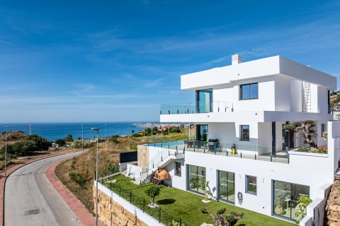 Villa zum Verkauf Benalmadena, Malaga, Spanien 4 Schlafzimmer, 435 m2 Nr. 133574 - Foto 1