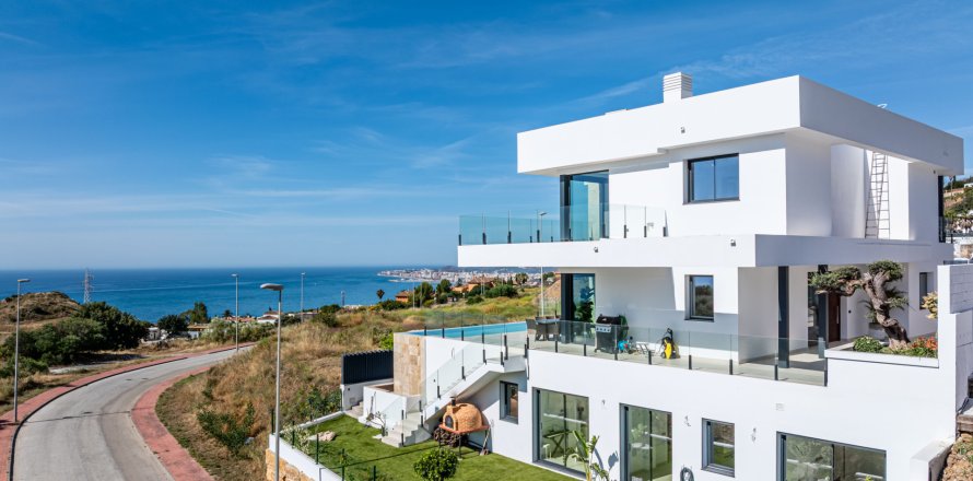 Villa Benalmadena, Malaga, Spanien 4 Schlafzimmer, 435 m2 Nr. 133574