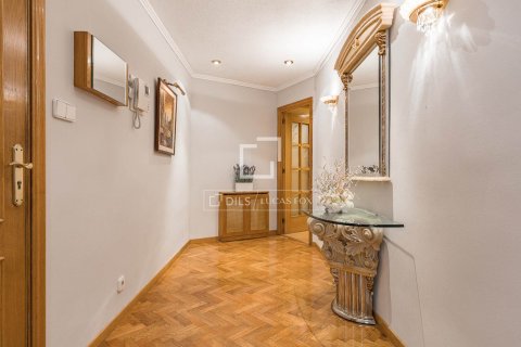 Dzīvoklis pārdošanā Barcelona, Spānijā 4 istabas, 144 m2 Nr. 150436 - attēls 4
