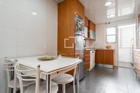Dzīvoklis pārdošanā Barcelona, Spānijā 4 istabas, 144 m2 Nr. 150436 - attēls 18
