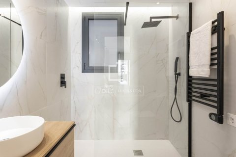 Apartment à vendre à Barcelona, Espagne, 3 chambres, 105 m2 No. 150439 - photo 12