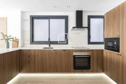 Apartment à vendre à Barcelona, Espagne, 3 chambres, 105 m2 No. 150439 - photo 9