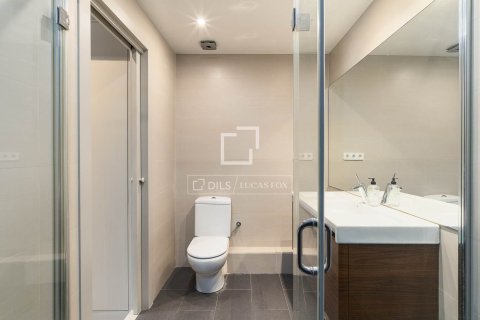 Apartment à vendre à Barcelona, Espagne, 2 chambres, 71 m2 No. 150435 - photo 30