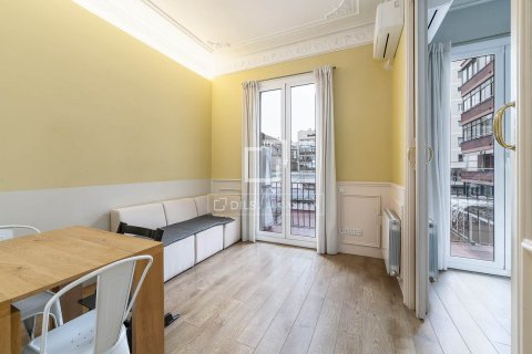 Apartment à Barcelona, Espagne 2 chambres, 71 m2 No. 150435
