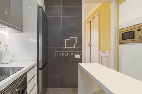 Apartment à vendre à Barcelona, Espagne, 2 chambres, 71 m2 No. 150435 - photo 14