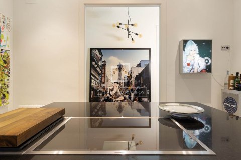 Apartment à vendre à Barcelona, Espagne, 2 chambres, 147 m2 No. 150437 - photo 17