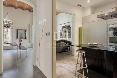 Apartment à vendre à Barcelona, Espagne, 2 chambres, 147 m2 No. 150437 - photo 18