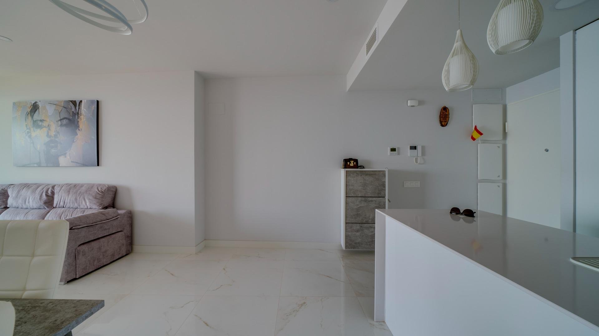Apartamento en Benidorm, Alicante, España 2 dormitorios, 130 m2 No. 168758