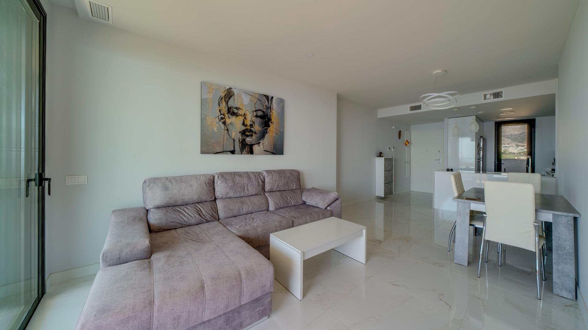 Apartamento en Benidorm, Alicante, España 2 dormitorios, 130 m2 No. 168758