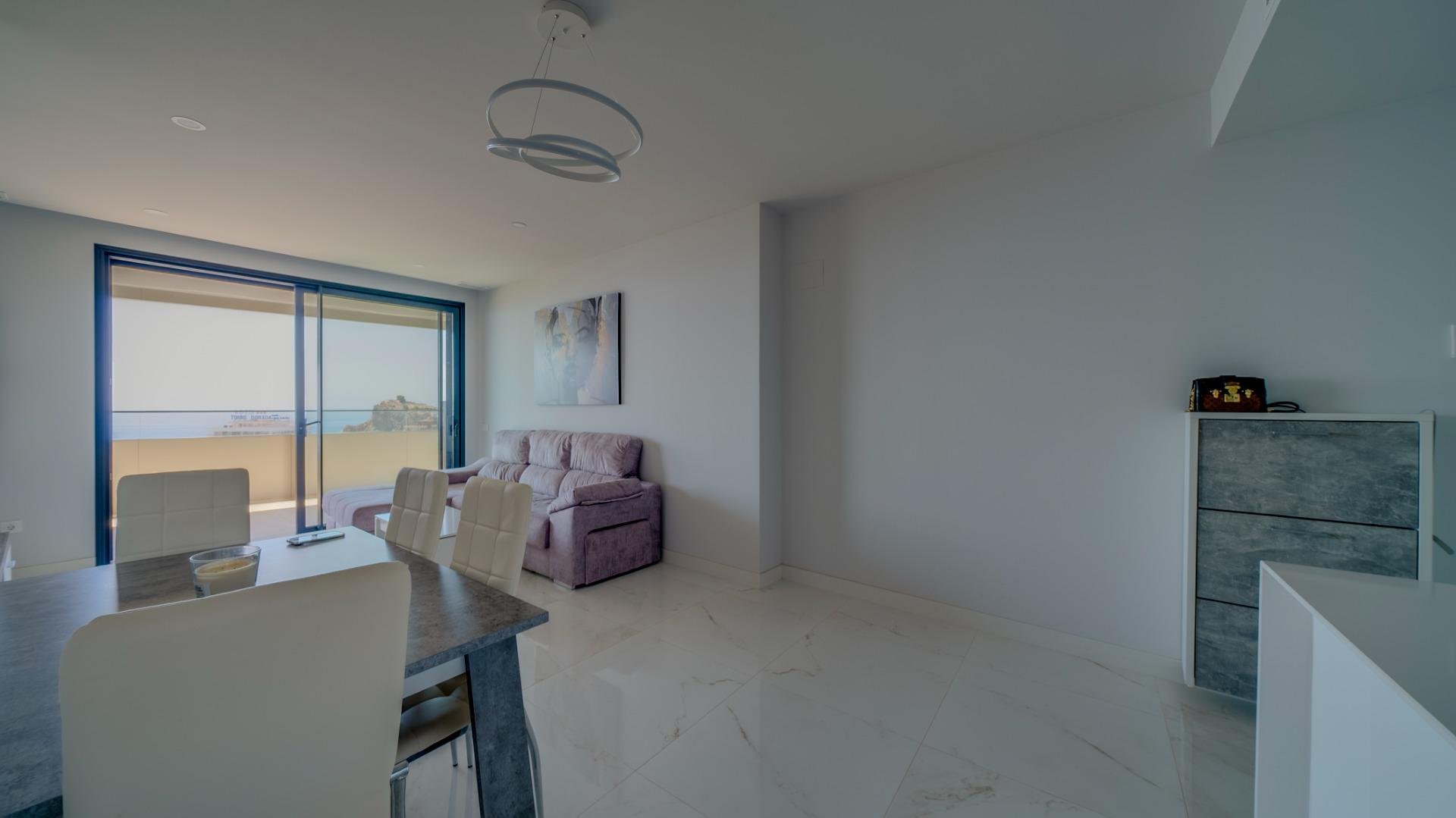 Apartamento en Benidorm, Alicante, España 2 dormitorios, 130 m2 No. 168758