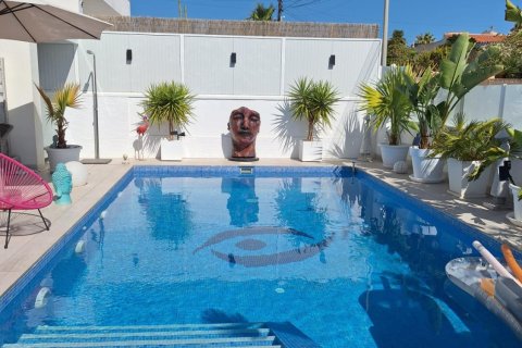 Huvila Torrevieja, Alicante, Espanja 106 m2 No. 168754