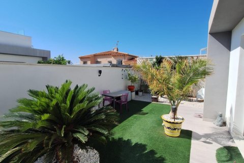 Huvila myytävänä Torrevieja, Alicante, Espanja , 106 m2 No. 168754 - kuva 12