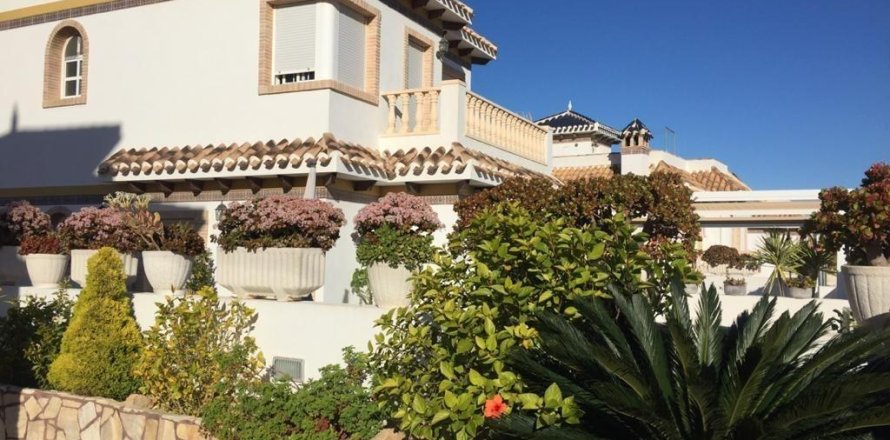 Villa à La Mata, Alicante, Espagne 3 chambres, 97 m2 No. 148740