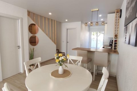 Paritalo myytävänä Torrevieja, Alicante, Espanja, 3 makuuhuonetta, 85 m2 No. 148741 - kuva 15