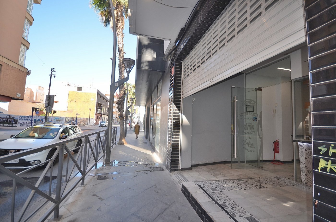 Commercial property in Torrevieja, Alicante, Spain 200 sq.m. No. 177509